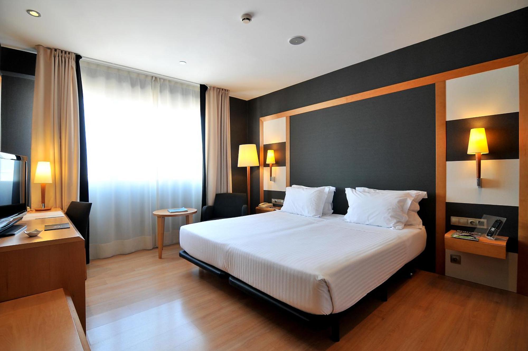 Hotel Barcelona Universal — Fotos 3